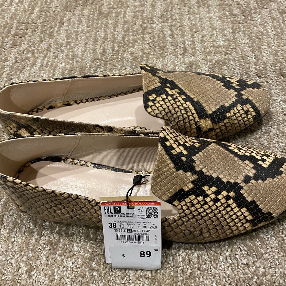 Zara leather snake print loafers. Size 7.5